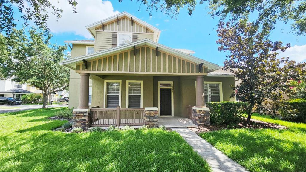 Foto principal - 12761 Bideford Ave