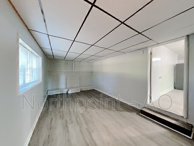 Building Photo - 6337 Veracruse Dr