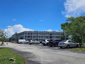 Building Photo - 6650 Royal Palm Blvd