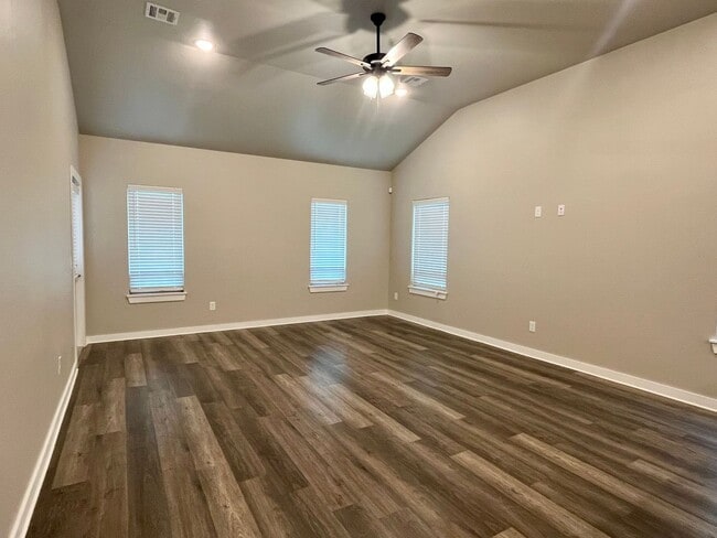Foto del edificio - Beautiful 2 Bed 2 Bath!