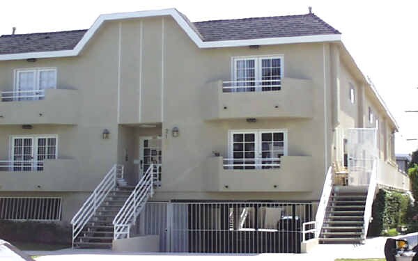 Building Photo - Sherman: 2133 W Bentley Ave