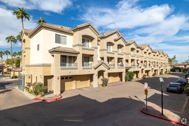 Building Photo - Palazzo Townhomes