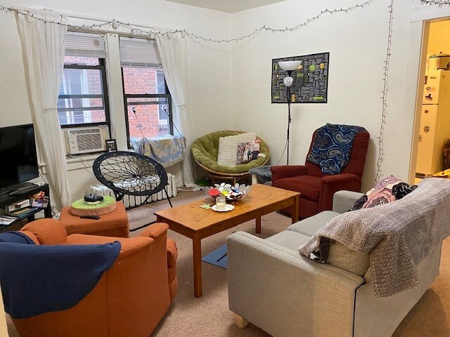 livingroom - 3436 Ward St