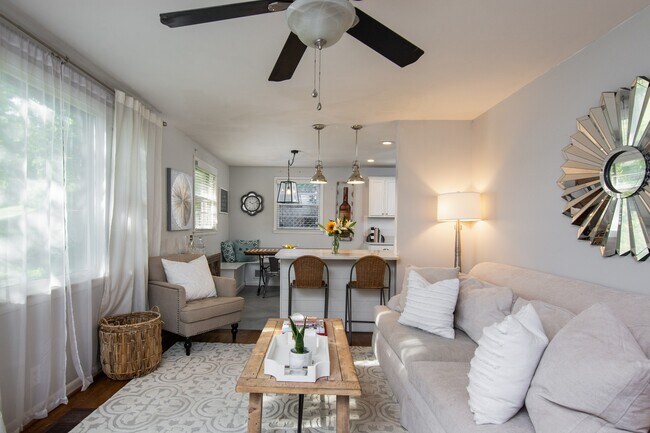 Foto del edificio - 534 Northcrest Drive