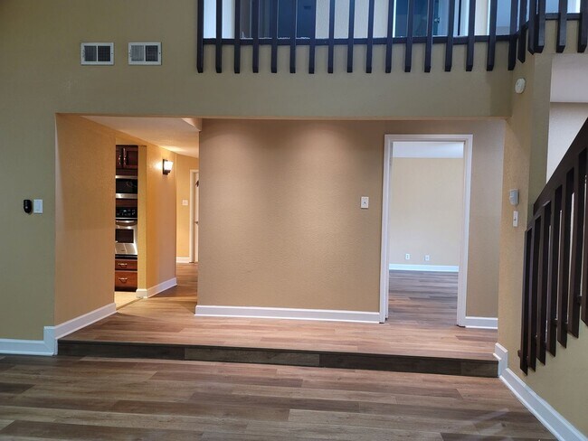 Foto del edificio - Magnificent 4 Bedroom home!