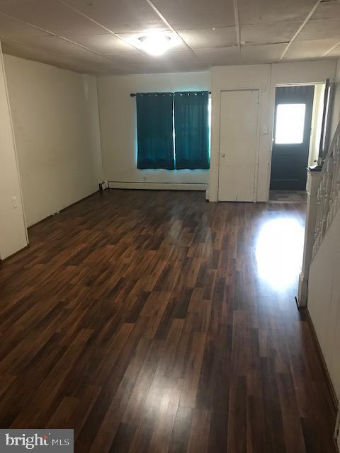 Foto del edificio - 554 N Plum St