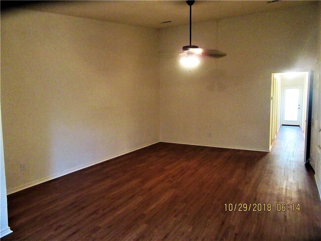 Building Photo - 120 North McKown Avenue