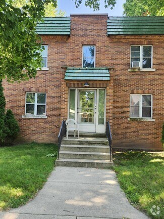 Building Photo - 610 Sycamore St