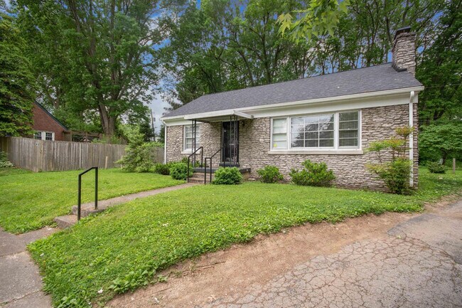 Foto del edificio - 248 Barberry Ln