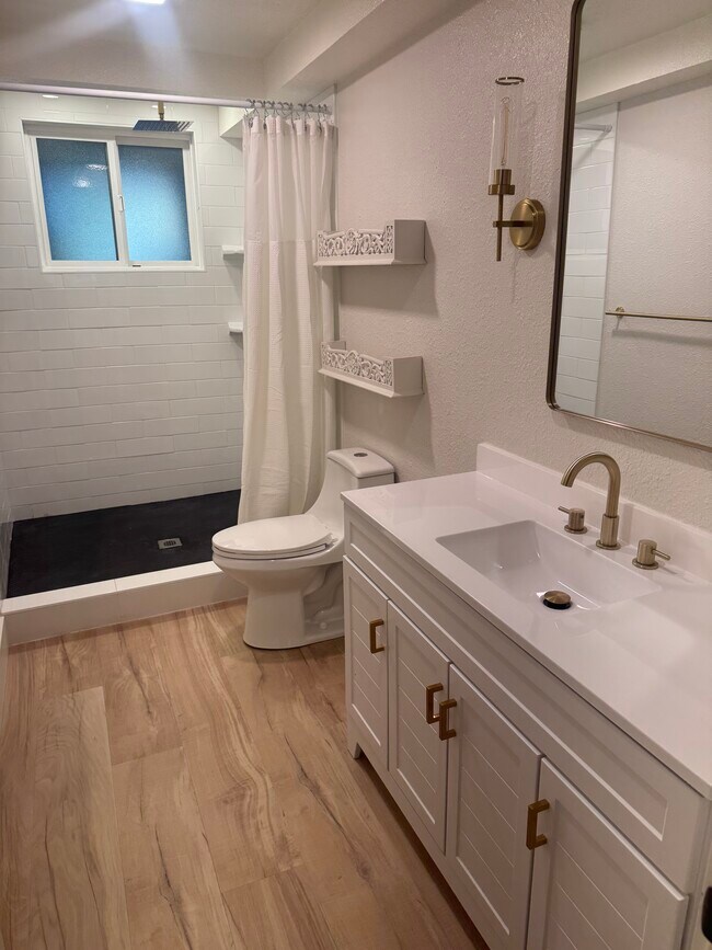 Baño - 927 Stewart St