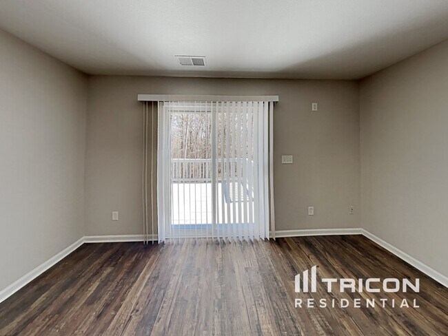 Building Photo - 4436 Christenbury Hills Lane Charlotte NC
