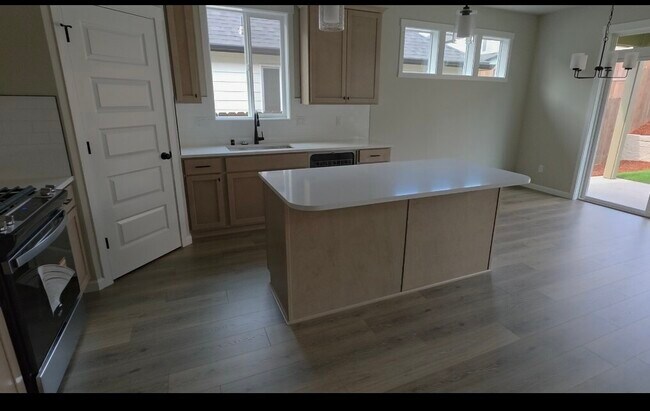 Foto del edificio - 738 NW 28th St