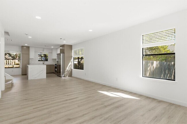 Foto del edificio - 1707 Yucca Ln