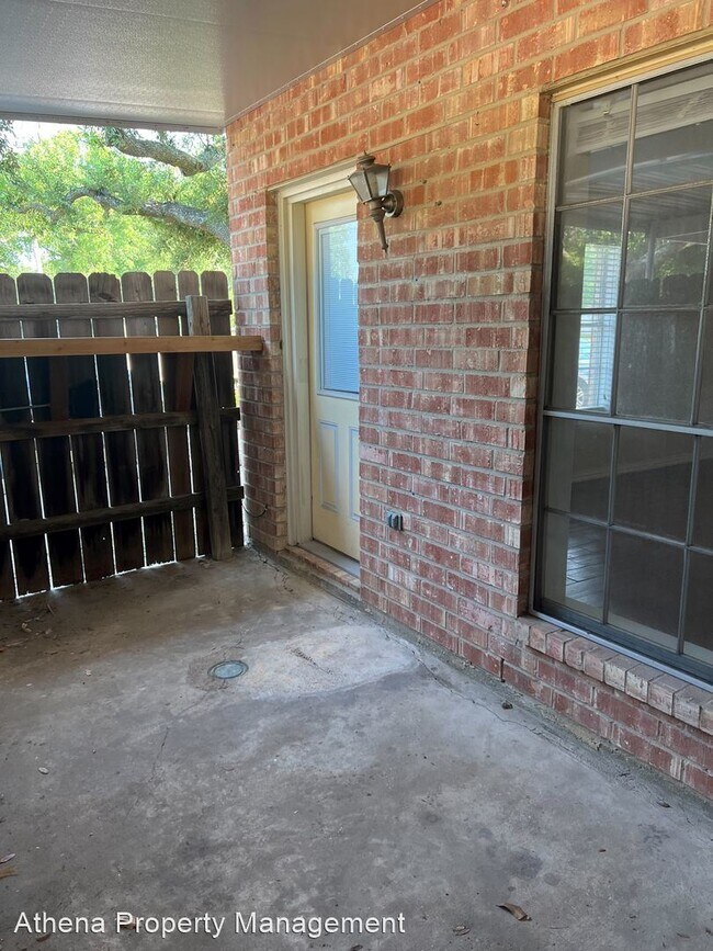 Foto del edificio - 2 br, 1.5 bath House - 3527 Helena Ave Apt 1