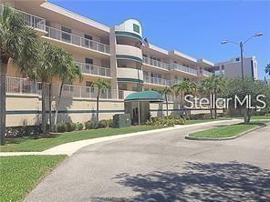 Foto del edificio - 6205 Shoreline Dr
