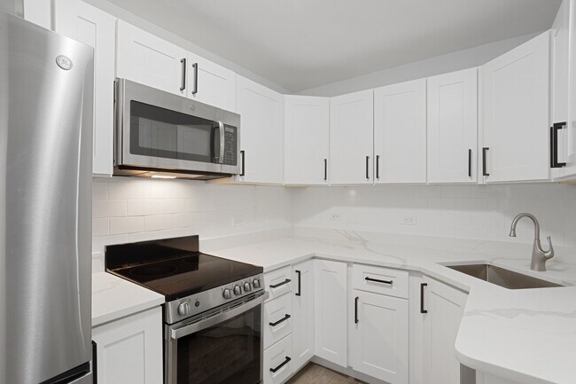 Foto del edificio - 6029 N Winthrop Ave
