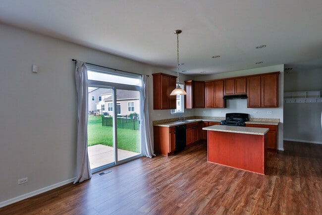 Building Photo - 2564 Retreat Cir