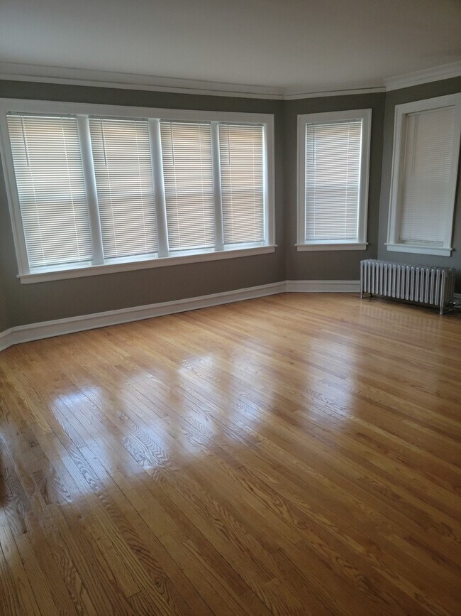 Foto del edificio - 1747 E 73rd Pl