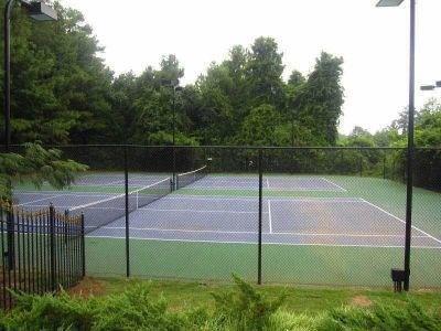 Foto del edificio - 3116 Pine Heights Dr NE