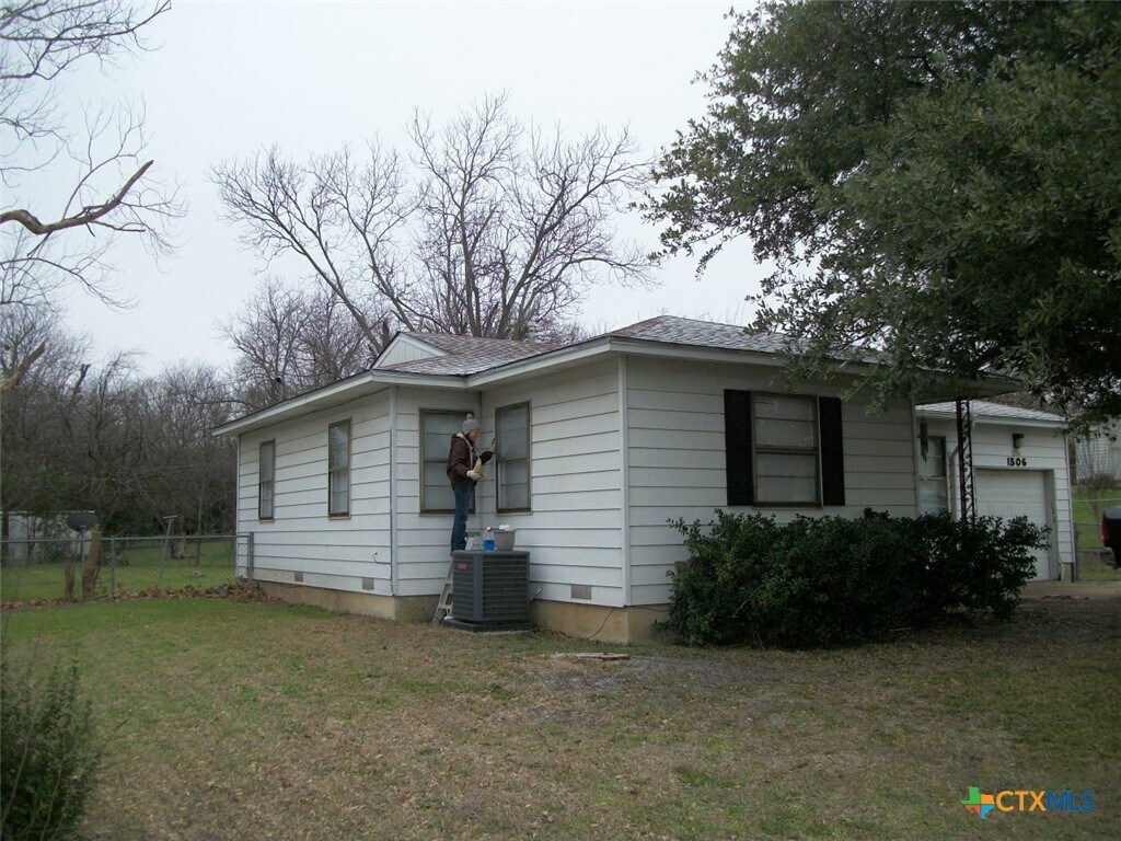Foto del edificio - 1506 Terrace Dr