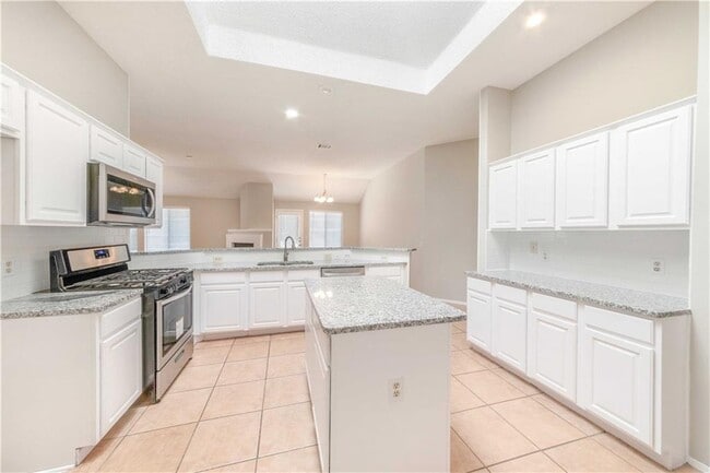 Foto del edificio - 8309 Edgemoor Pl
