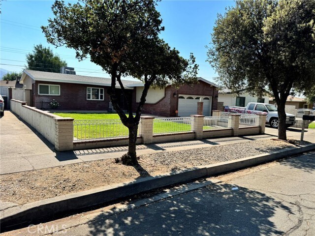 Foto del edificio - 3739 N Golden Ave