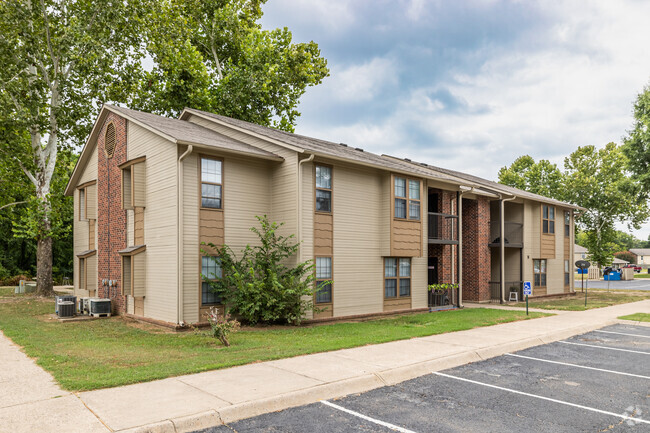 Woodbrook Apartments I & II - Apartments in Russellville, AR ...