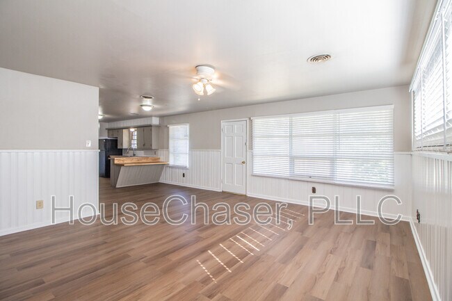 Foto del edificio - 4930 17th St