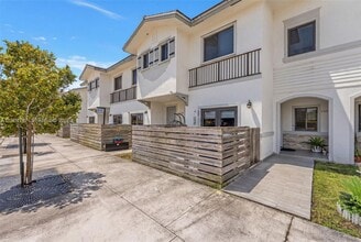 Building Photo - 13360 Tropical Ave