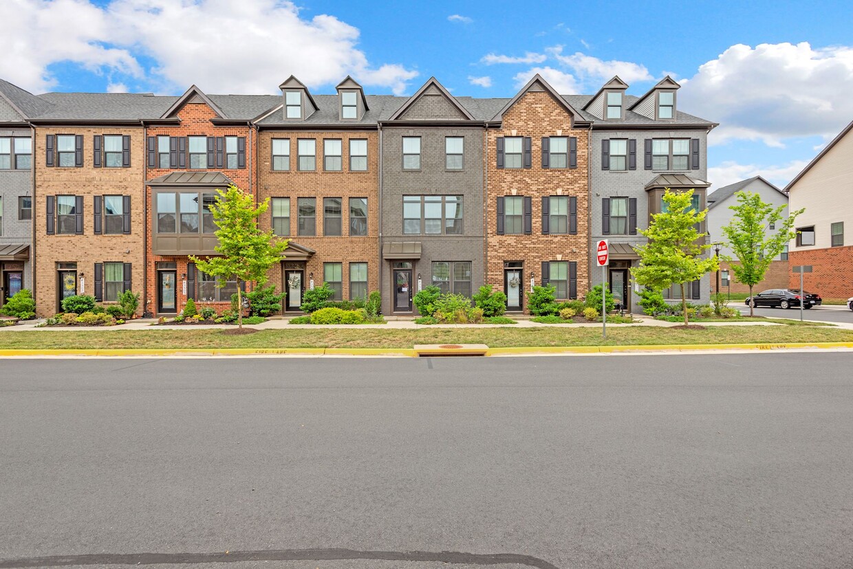 Foto principal - 43501 Apple Orchard Sq