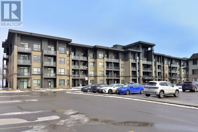 Building Photo - 35 Southshore Cres