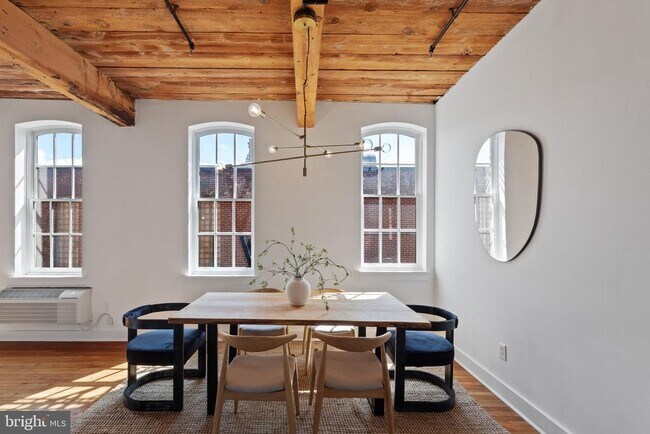 Building Photo - 205 Cuthbert St