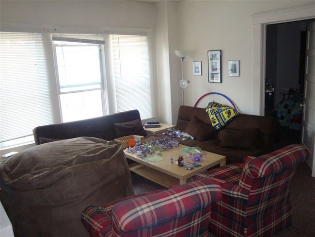 Foto del edificio - 1212 Willard St