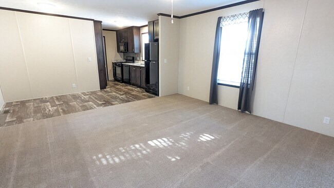 Building Photo - 46000 Geddes Rd