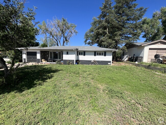 Building Photo - 430 Cypress Dr