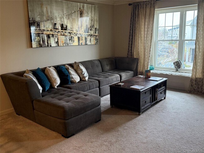 Foto del edificio - 138 Weatherby Ln