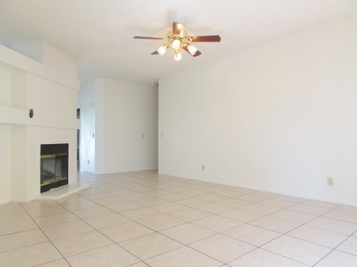 Building Photo - 2928 Charring Cross Way