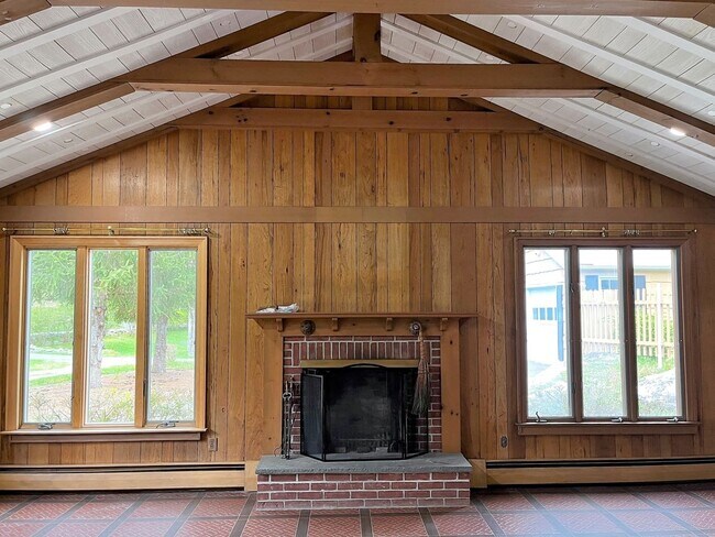 Building Photo - 231 Rivergate Dr