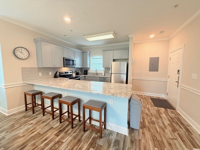Building Photo - 4860 Carnation Cir