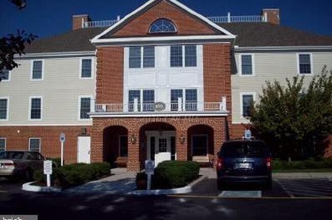 Building Photo - Mallard Landing - 55+ Independent Living