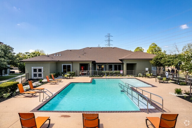 Building Photo - Paso Fino Apartment Homes