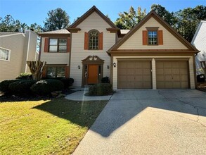 Building Photo - 10920 Glenbarr Dr