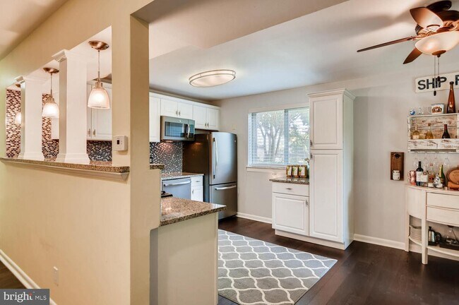 Foto del edificio - 786 Fairview Ave