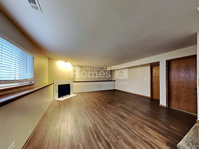 Building Photo - 14928 S Bunratty Drive