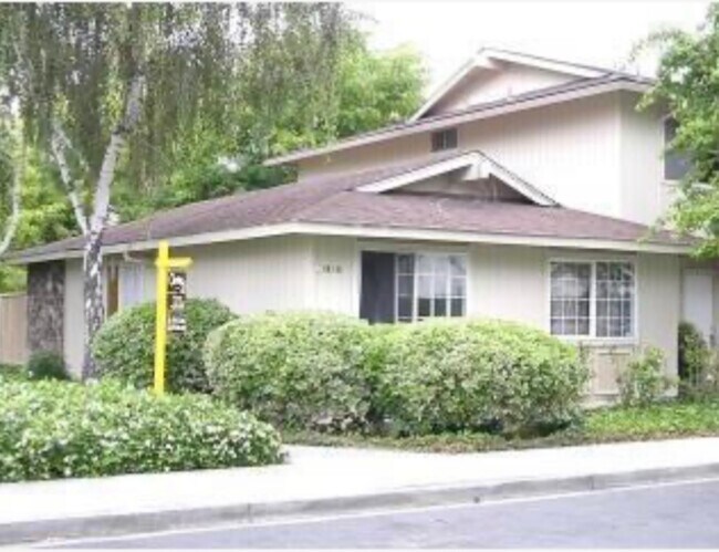 Building Photo - 1131 Reed Ave