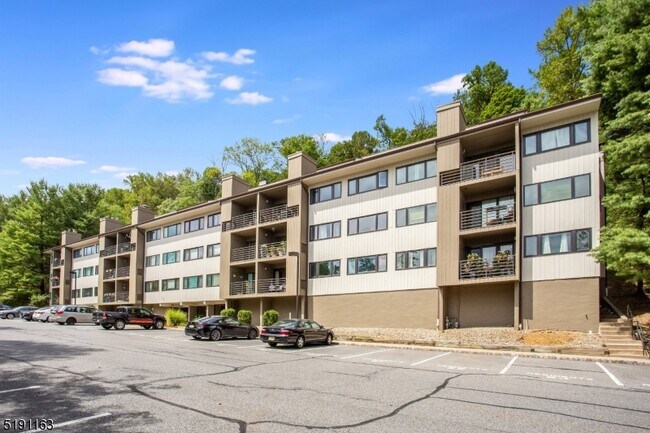 Foto del edificio - 41 Mt Kemble Ave