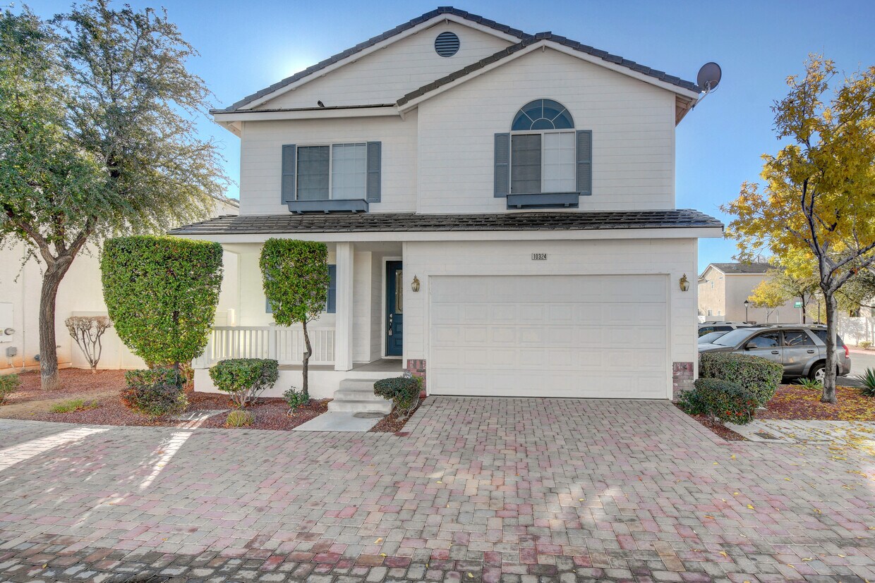 Primary Photo - 10324 Cherry Brook St