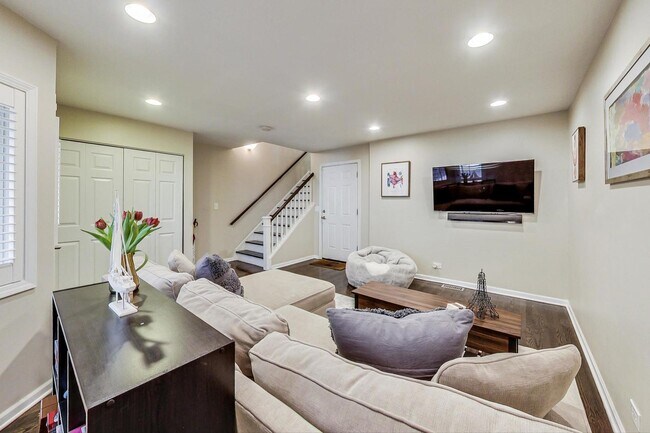 Foto del edificio - 1351 W Altgeld St