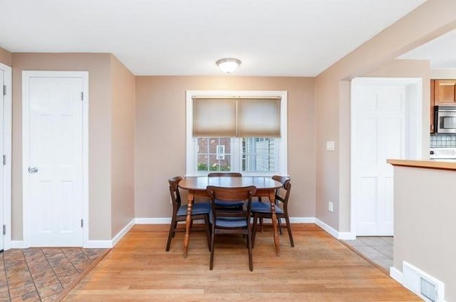 Building Photo - 257 Winton St