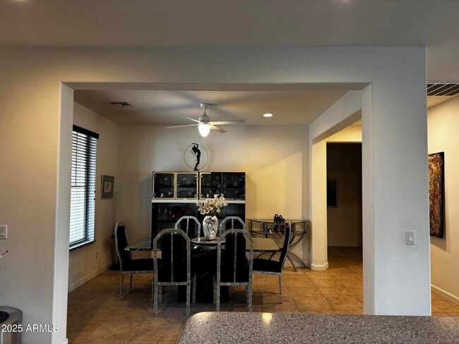 Foto del edificio - 2572 N 165th Dr